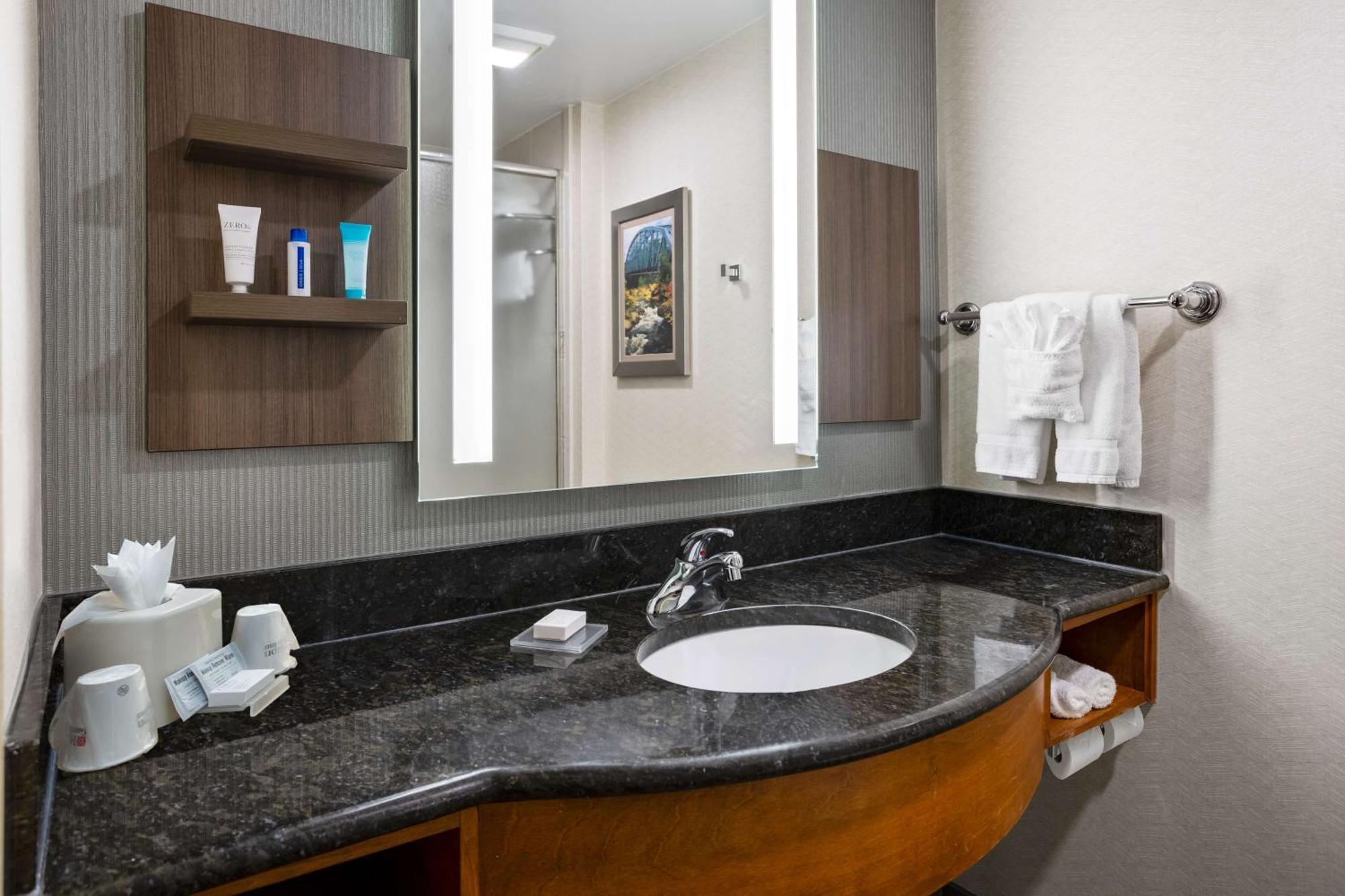 Hilton Garden Inn Milford Exterior foto