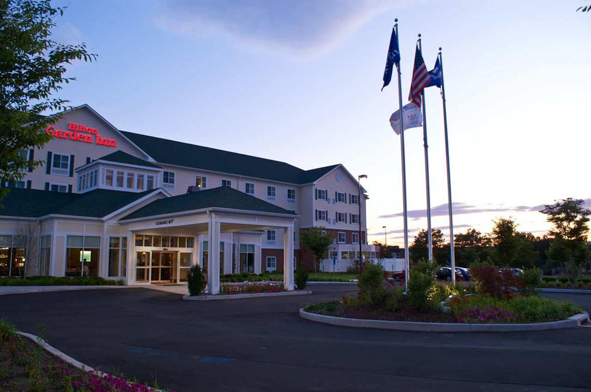 Hilton Garden Inn Milford Exterior foto